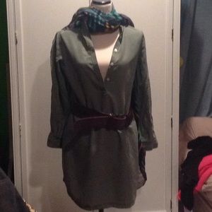 Khaki green Kenneth Cole tunic with pockets
